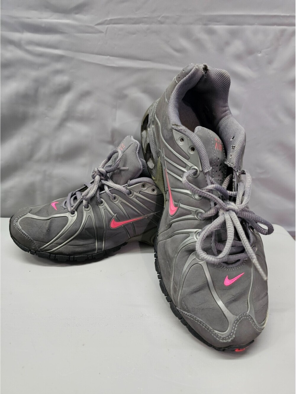 Nike Air Max Torch 4 Athletic Shoes Women’s 8.5 Gray Pink